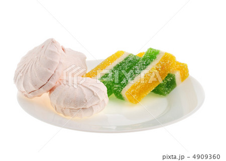 East dessert 4909360