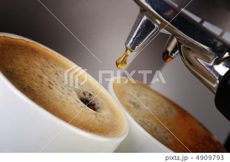 Coffee machine espresso . Process of preparation of coffee 4909793