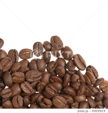 Heap of grains of coffee 4909924