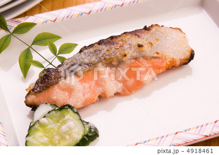 鮭の塩麹焼き 4918461
