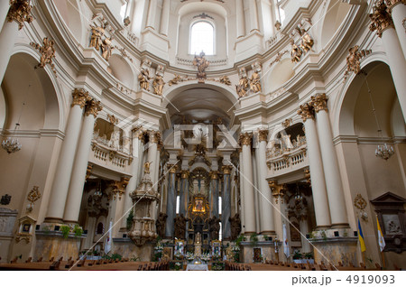 Interior of ancient church 4919093