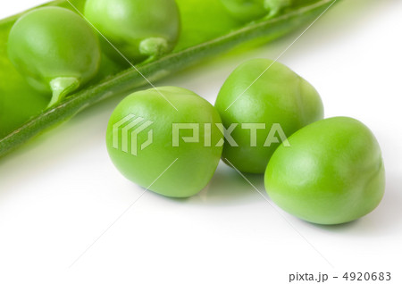 Pea closeup Pea closeup 4920683