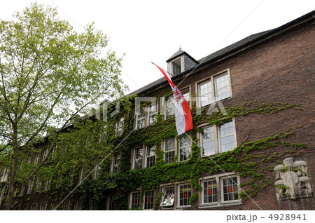 ドイツ　デュッセルドルフ市庁舎 4928941