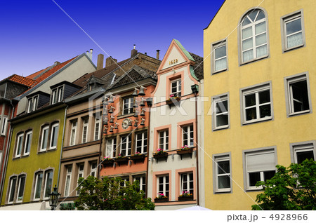 ドイツ　デュッセルドルフ旧市街 4928966