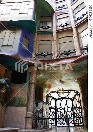 世界遺産 カサミラ ガウディの作品 世界遺産 カサミラ ガウディの作品 4932186