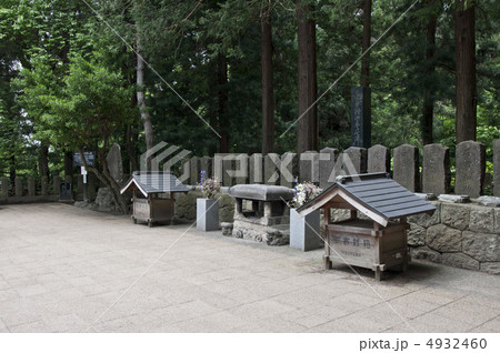 飯盛山の白虎隊の墓 4932460