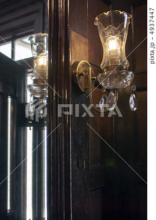 山手111番館のアンティーク照明 4937447