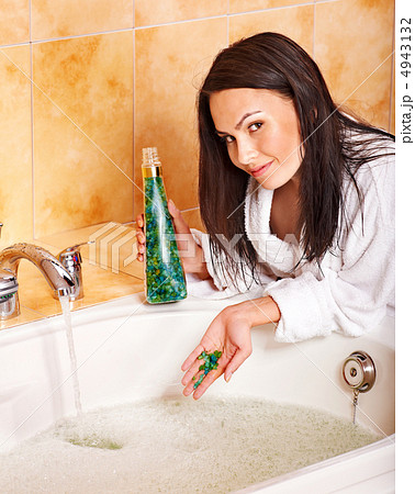 Woman take bubble bath. Woman take bubble bath. 4943132