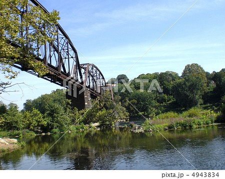 橋のたもと 橋のたもと 4943834