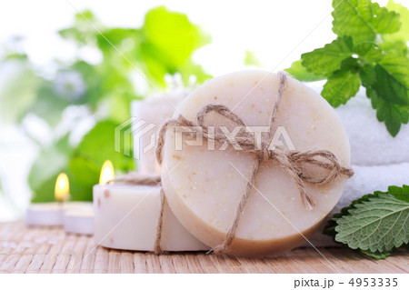 石鹸とハーブ 4953335