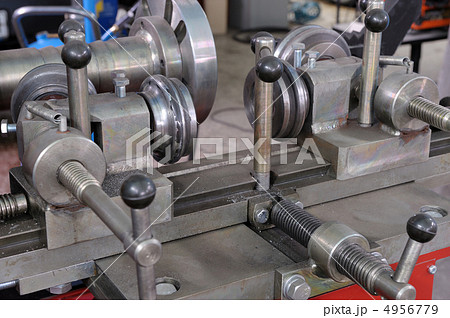 The machine tool for repair of automobile wheels 4956779