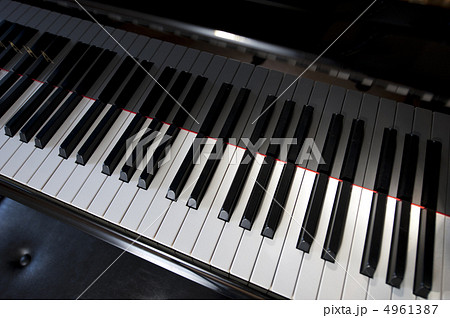 ピアノ 4961387