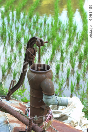 古いポンプ 4961489
