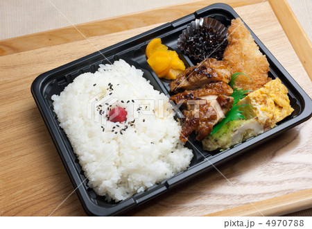 鶏の照り焼き弁当 4970788