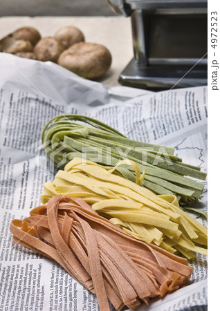 三色パスタ 三色パスタ 4972523