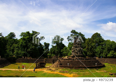 アンコール遺跡群のニャックポアン 4973239