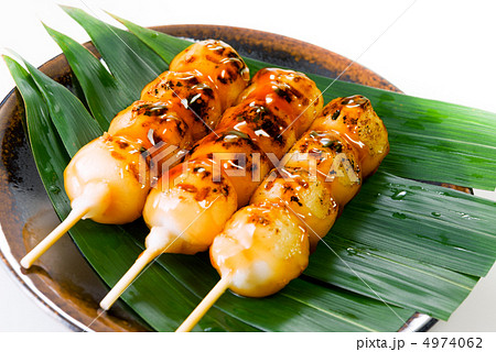 【A3対応】笹とみたらし団子(横)右向き 【A3対応】笹とみたらし団子(横)右向き 4974062