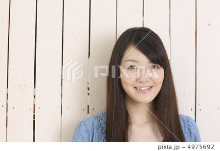 若い女性 4975692