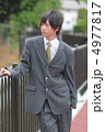 制服姿の男子高校生 4977817