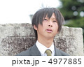 制服姿の男子高校生 4977885