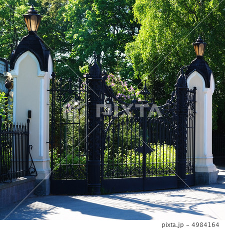 Closed Old Gates Closed Old Gates 4984164