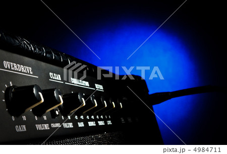 all men play on ten 4984711