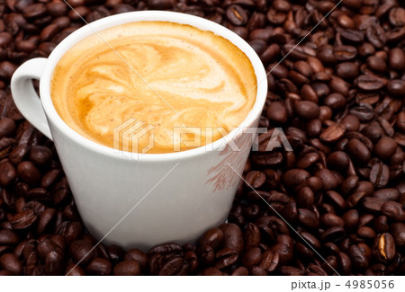 coffee cup with pattern on foam coffee cup with pattern on foam 4985056