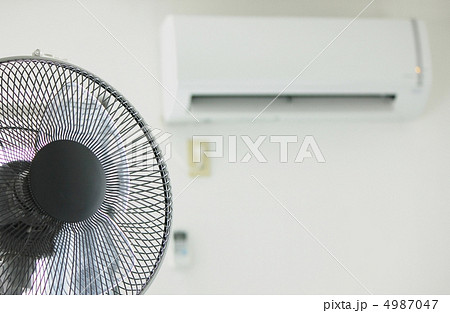 扇風機とエアコン 4987047