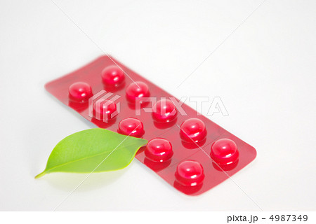 薬と葉っぱ 4987349