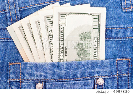 Cash in back pocket 4997380