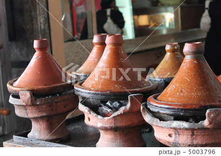 モロッコのタジン鍋 5003796