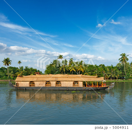 Houseboat on Kerala backwaters, India Houseboat on Kerala backwaters, India 5004911