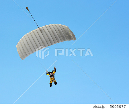 Parachutist 5005077