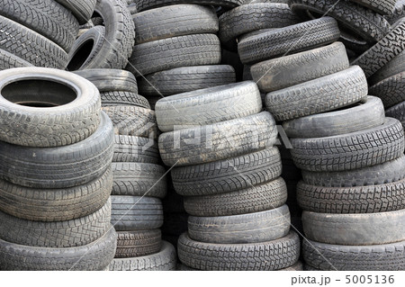 background with old tires on each other background with old tires on each other 5005136