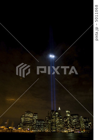 We stand 5011068