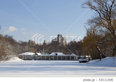 Central Park, New York. Beautiful park in beautiful city. 5011306