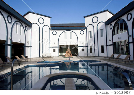 Resort spa pool yard 5012907