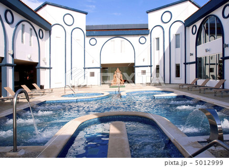 Resort spa pool yard 5012999