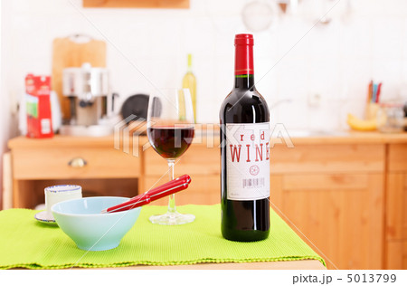 Red wine 5013799
