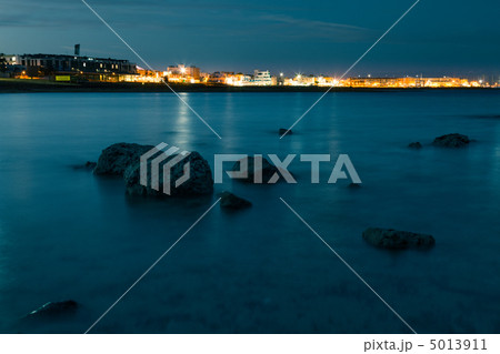 Night on sea 5013911