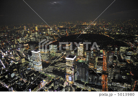 航空写真 丸の内夜景空撮の写真素材