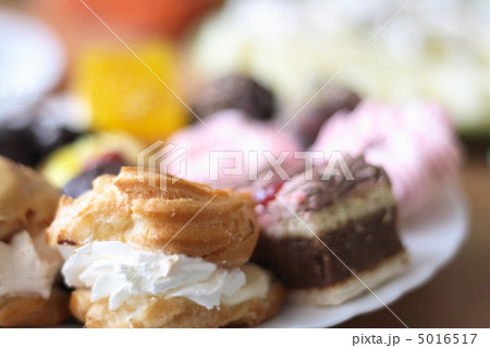 sweet deserts 5016517