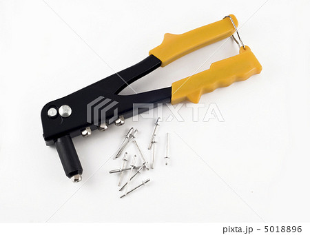 Rivet pistol and clinchers isolated over white 5018896