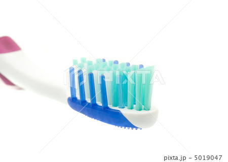 Closeup of toothbrush on white 5019047