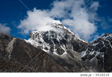 Mountains near Gokyo and Sacred lakes in Himalayas 5019219