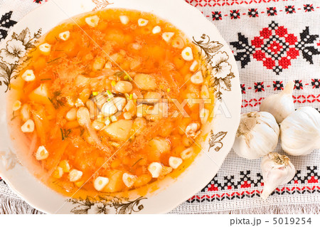 In the restaurant - borsch and garlic heads In the restaurant - borsch and garlic heads 5019254