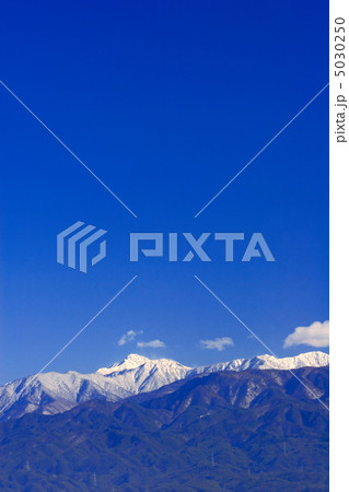 塩見岳と青空 5030250