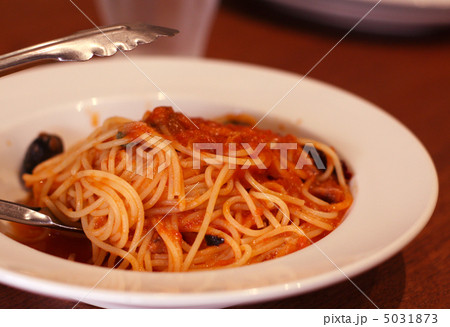 アンチョビとトマトソースのスパゲティー アンチョビとトマトソースのスパゲティー 5031873