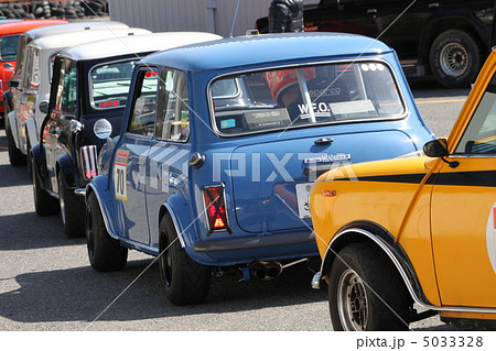 ミニのレースの準備 5033328