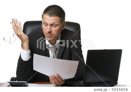 The businessman on the workplace 5035659